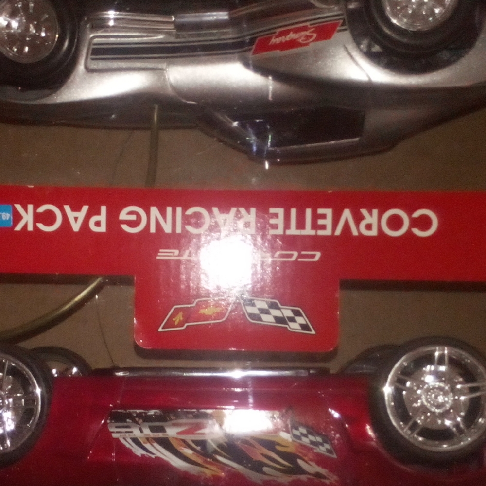 Corvette Remote Control Racing Set - Picture 2 of 3